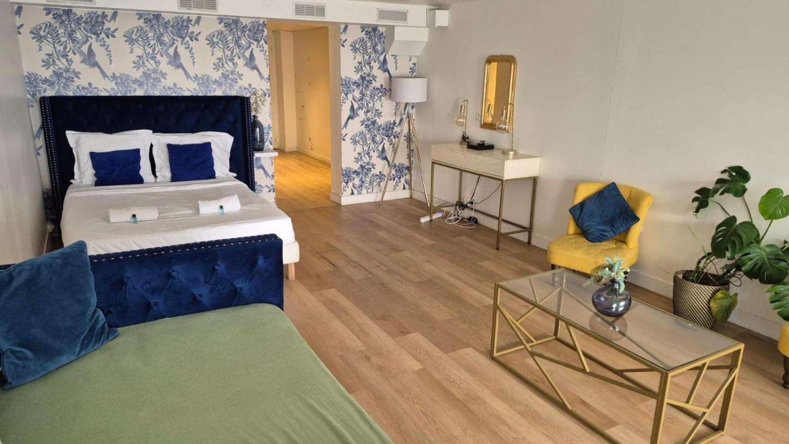 Apartment Modern French Canal St Martin Paris